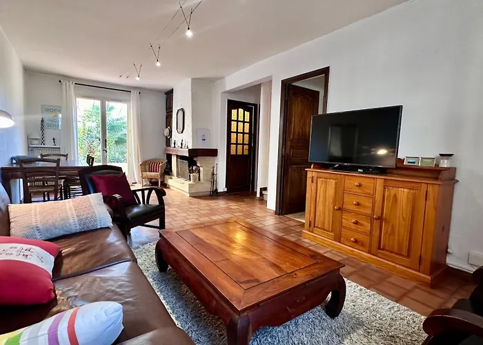 Camelia Yourhosthelper Casa de Férias